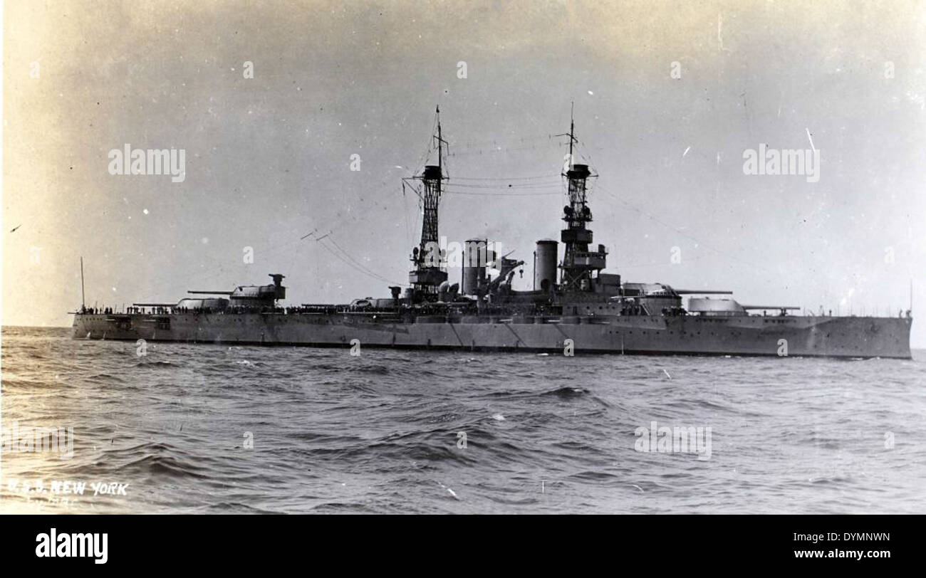 Die Curtiss F5L war ein Wasserflugzeug der US Navy, das während des Zweiten Weltkriegs für Aufklärungs- und Anti-U-Boot-Patrouillen eingesetzt wurde. Dieses Bild zeigt einen Gittermast, der Teil der Konstruktion der F5L ist und entscheidend für die Unterstützung von Funk- und Radargeräten für den Seeverkehr ist. Stockfoto