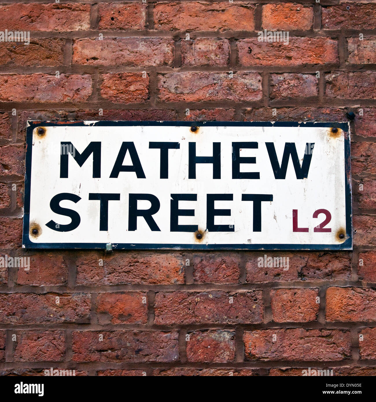 Mathew Street in Liverpool.  Es ist die Heimat des berühmten Cavern Club. Stockfoto