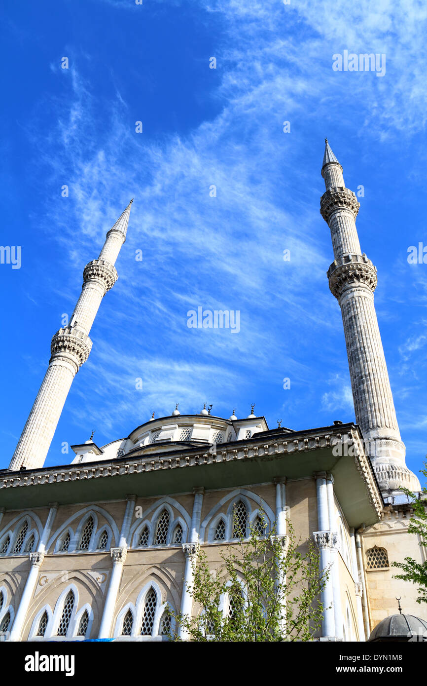 Alten osmanischen Moschee in den Himmel Stockfoto