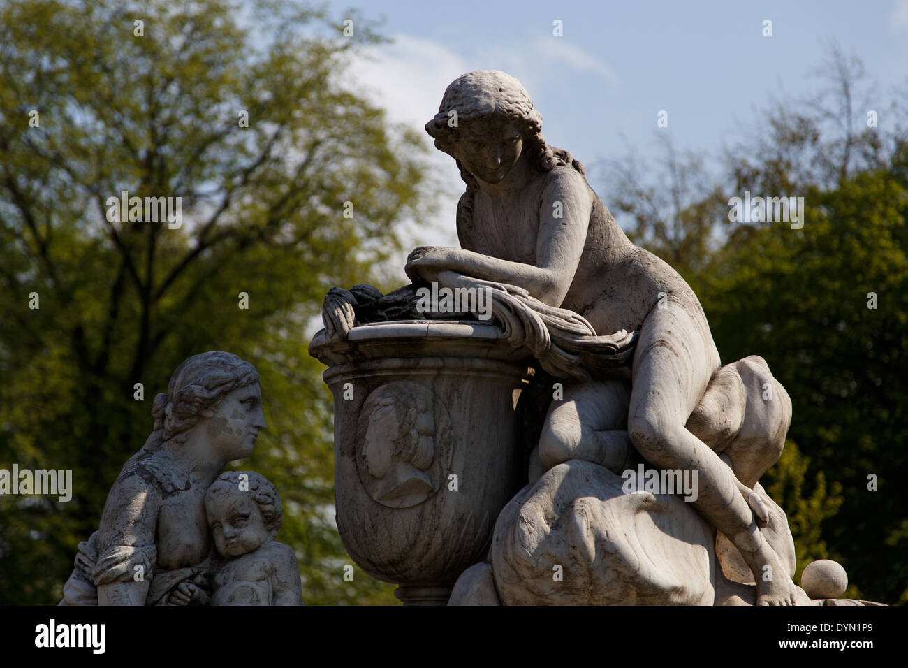 Eine Statue der Königin Caroline Mathilde im französischen Garten in Celle (Deutschland). Stockfoto
