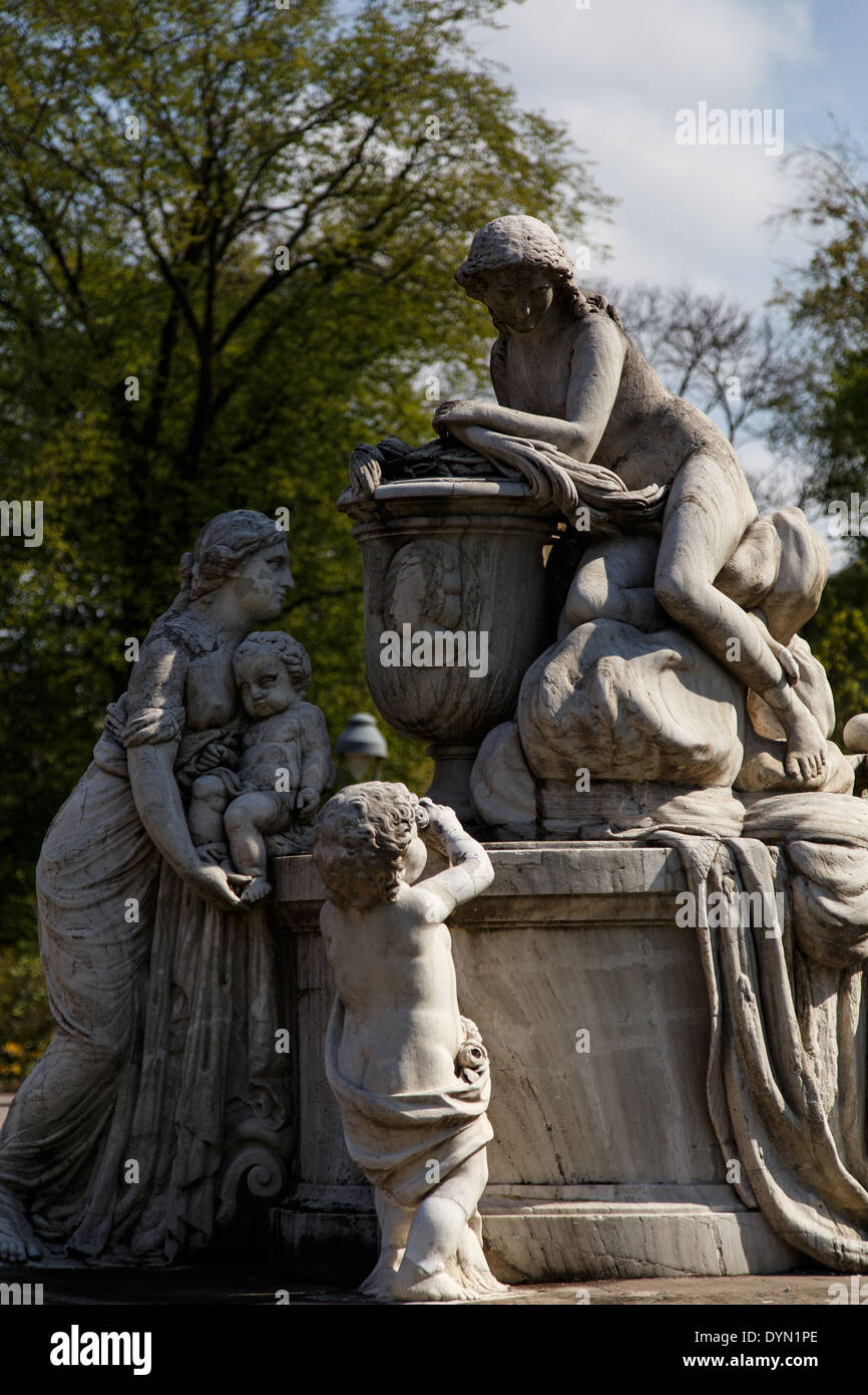 Eine Statue der Königin Caroline Mathilde im französischen Garten in Celle (Deutschland). Stockfoto
