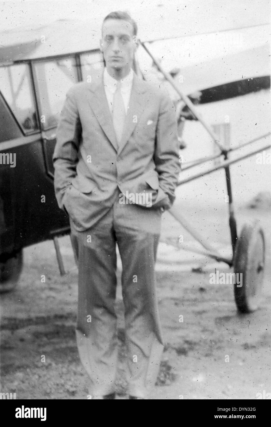 Dieses Foto zeigt das Curtiss Robin C-Flugzeug mit der Seriennummer NC8365, das von der US Navy eingesetzt wurde. Die Robin diente in verschiedenen Rollen, einschließlich Aufklärung und Ausbildung auf North Island, einer großen Navy-Basis in Kalifornien. Stockfoto