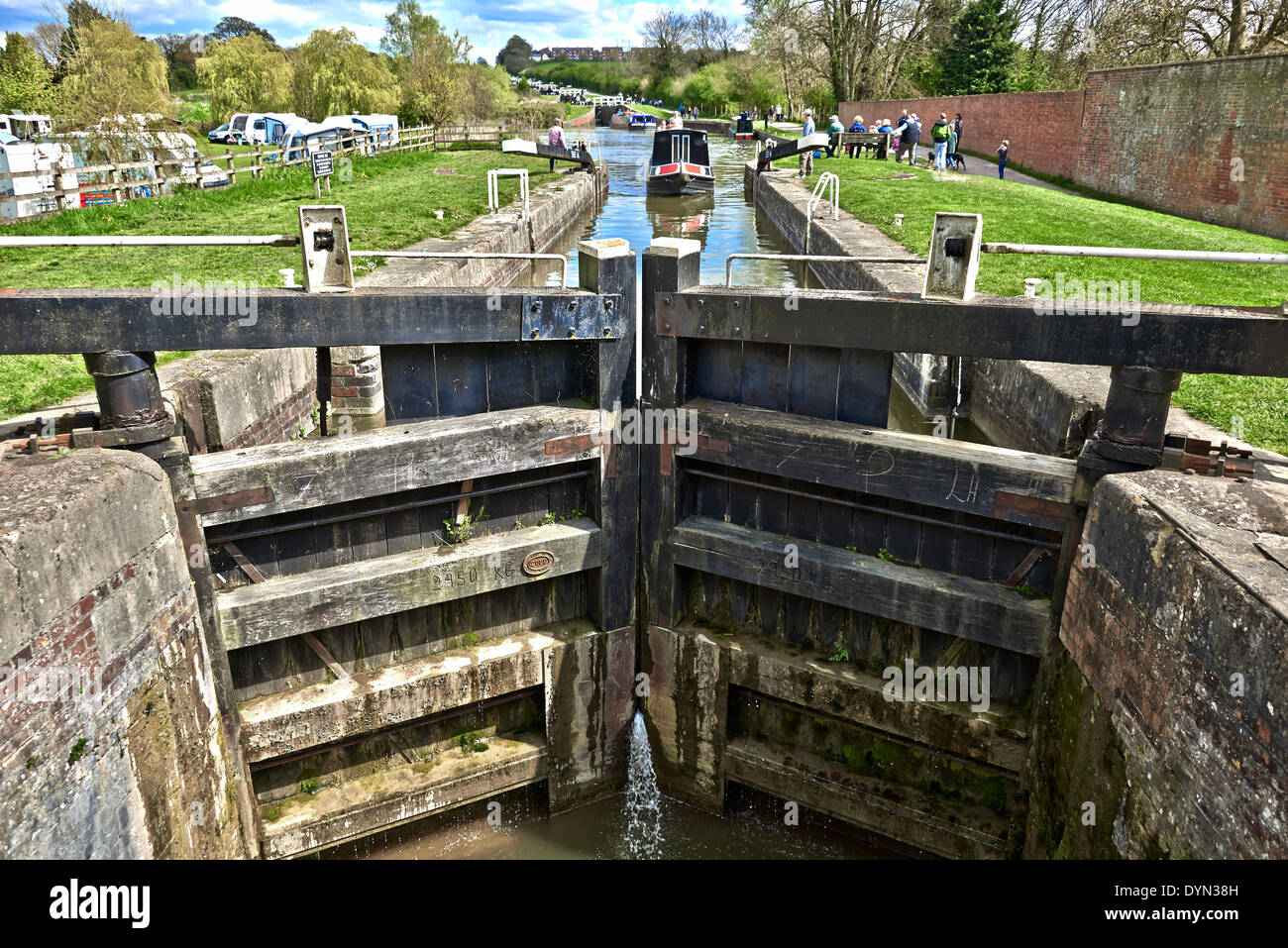 Caen Hill Locks sind einen Flug von Sperren auf der Kennet und Avon Kanal, zwischen Rowde und Devizes in Wiltshire England Stockfoto