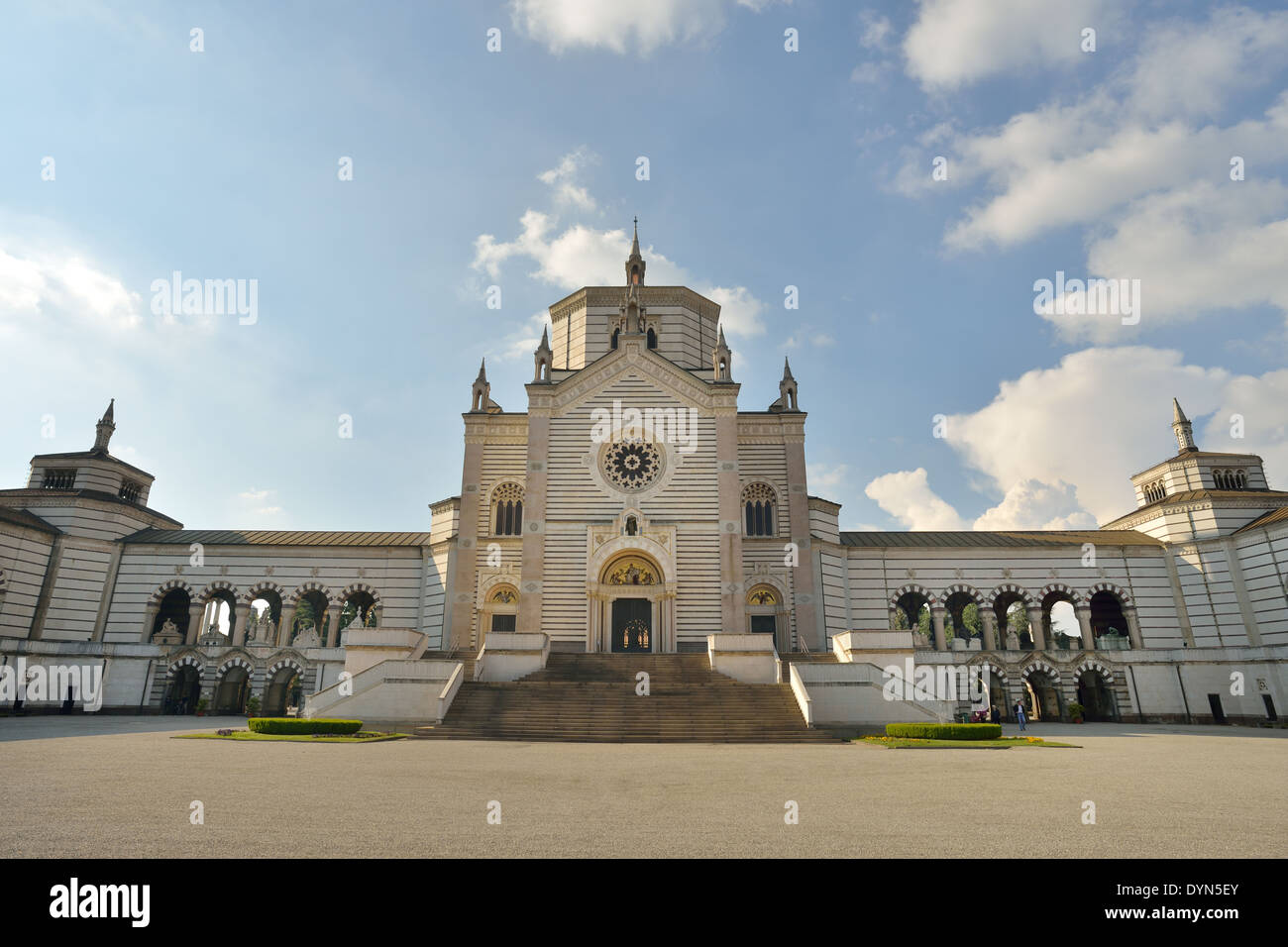 Cimitero Monumentale (Camposanto Monumentale), Famedio, Haupteingang. Stockfoto