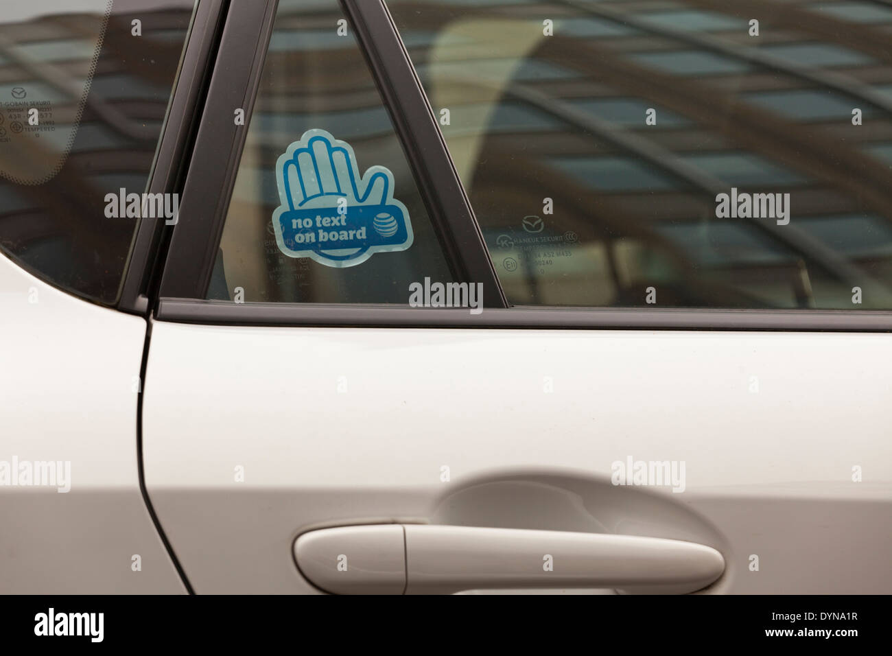 Keine SMS-Aufkleber auf Autoscheibe - USA Stockfoto