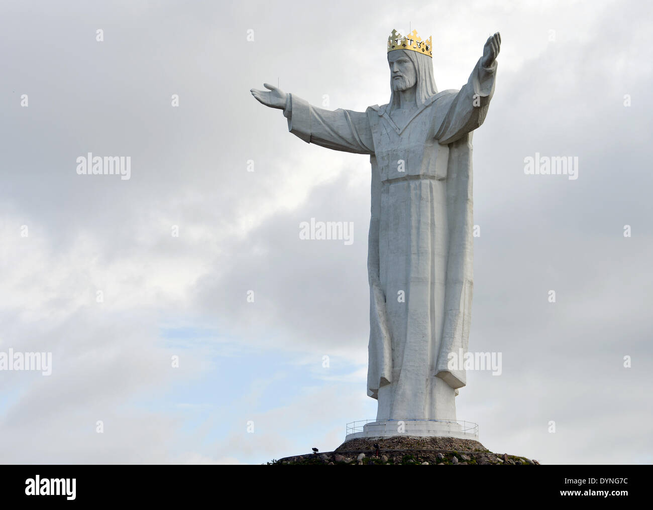 Swiebodzin, Polen. 15. April 2014. Blick auf die Statue von Christus dem König in Swiebodzin, Polen, 15. April 2014. Die Statue von Jesus Christus misst 36 m in der Höhe, sechs Meter mehr als die berühmte Jesus-Statue in Rio De Janeiro. Foto: Patrick Pleul /ZB/dpa/Alamy Live News Stockfoto