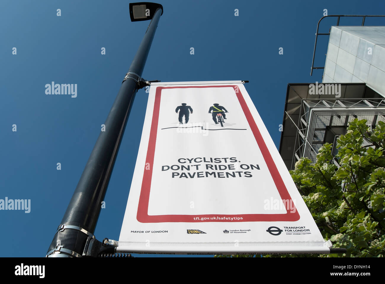 Radfahrer nicht auf Bürgersteige Poster, Hounslow, Middlesex, england Stockfoto