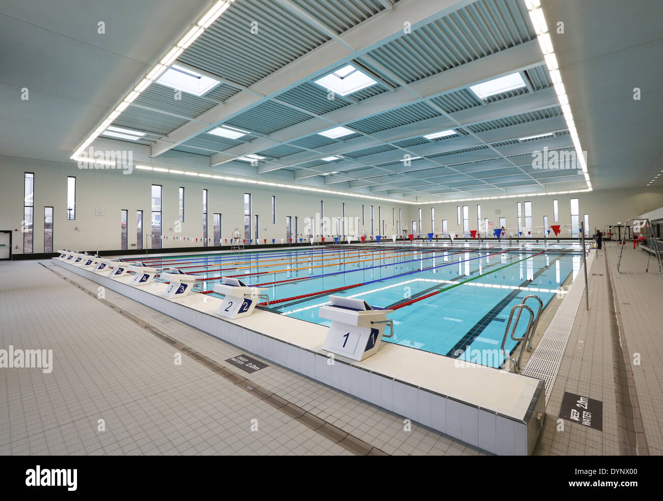 Der 50-Meter-Pool im Aberdeen Aquatic Centre, bei Aberdeen Sports Village, Aberdeen, Schottland, UK Stockfoto