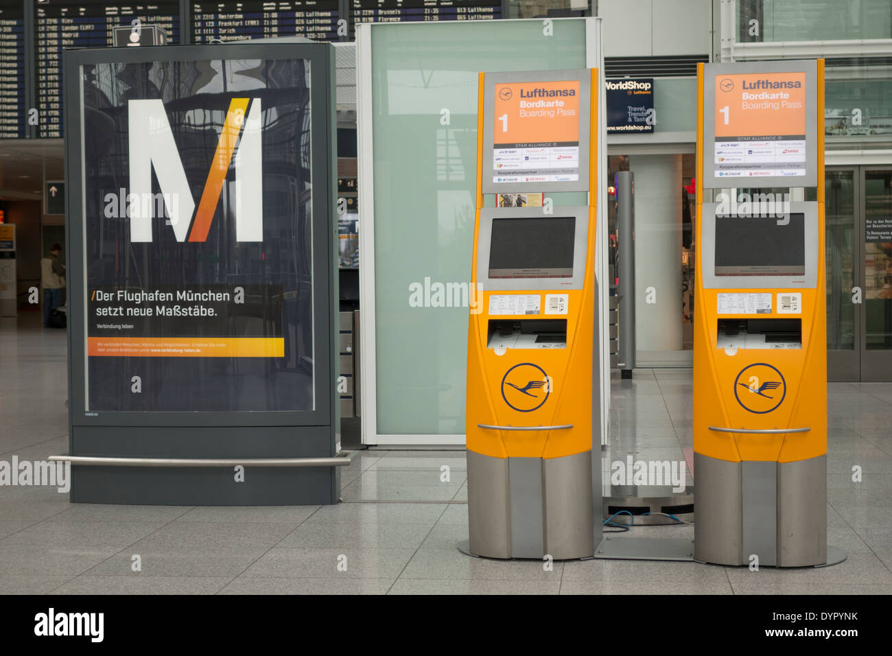 Flughafen MUC Terminal 2, quick-Check-in, München, Bayern, Deutschland, Europa Stockfoto