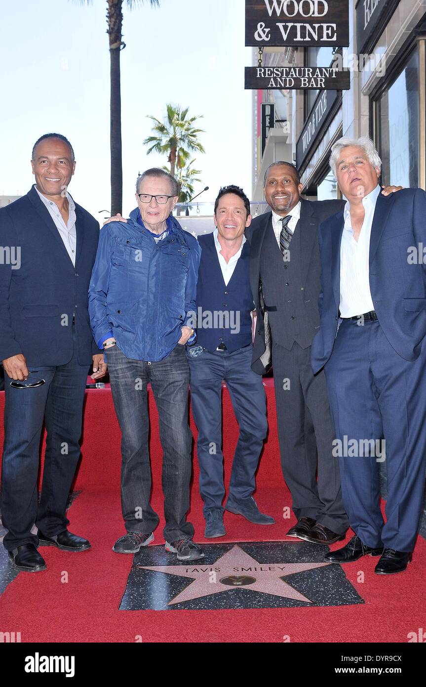 Los Angeles, CA, USA. 24. April 2014. Ray Parker Jr., Larry King, Dave Koz, Tavis Smiley, Jay Leno bei der Induktion Zeremonie für Stern auf dem Hollywood Walk of Fame für Tavis Smiley, Hollywood Boulevard, Los Angeles, CA 24. April 2014. Bildnachweis: Michael Germana/Everett Collection/Alamy Live-Nachrichten Stockfoto