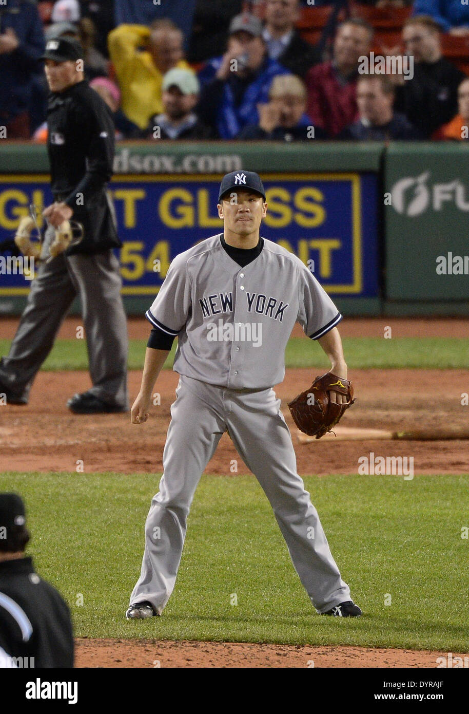 Boston, USA. 22. April 2014. Masahiro Tanaka (Yankees) MLB: Masahiro Tanaka von der New York Yankees gegen die Boston Red Sox in der Major League Baseball Game im Fenway Park in Boston, USA. © AFLO/Alamy Live-Nachrichten Stockfoto