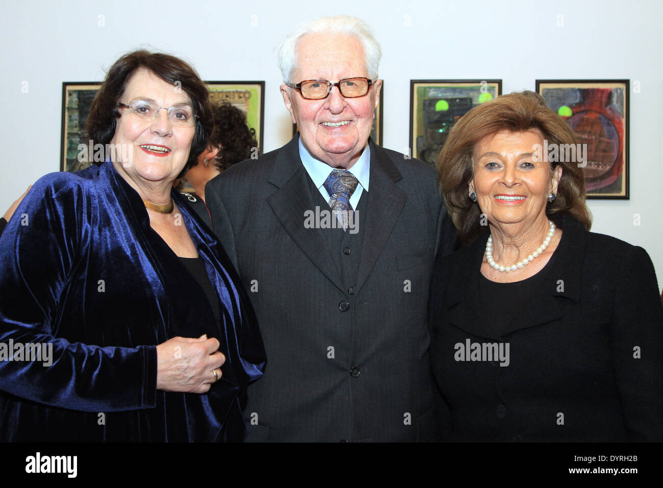 Hans-Jochen Vogel mit Edith von Welser-Ude und Charlotte Knobloch, 2011 Stockfoto