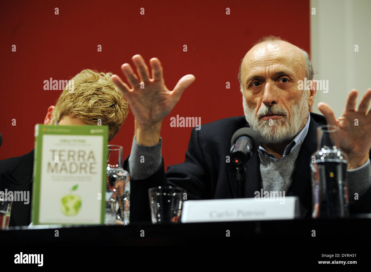 Carlo Petrini im Münchner Literaturhaus, 2011 Stockfoto