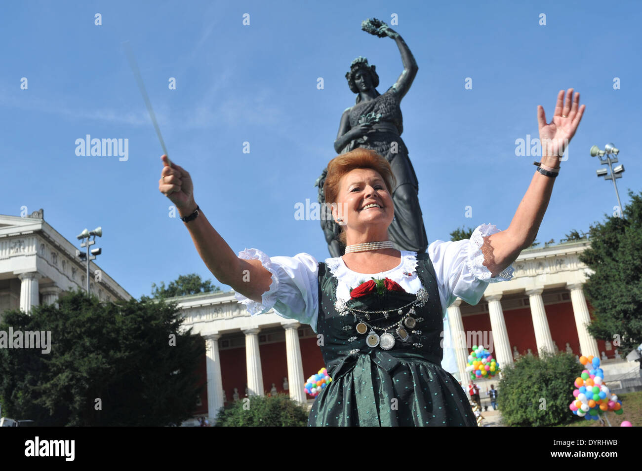 Gabriele Weishaeupl während das Open-Air-Konzert auf dem Oktoberfest in München 2011 Stockfoto