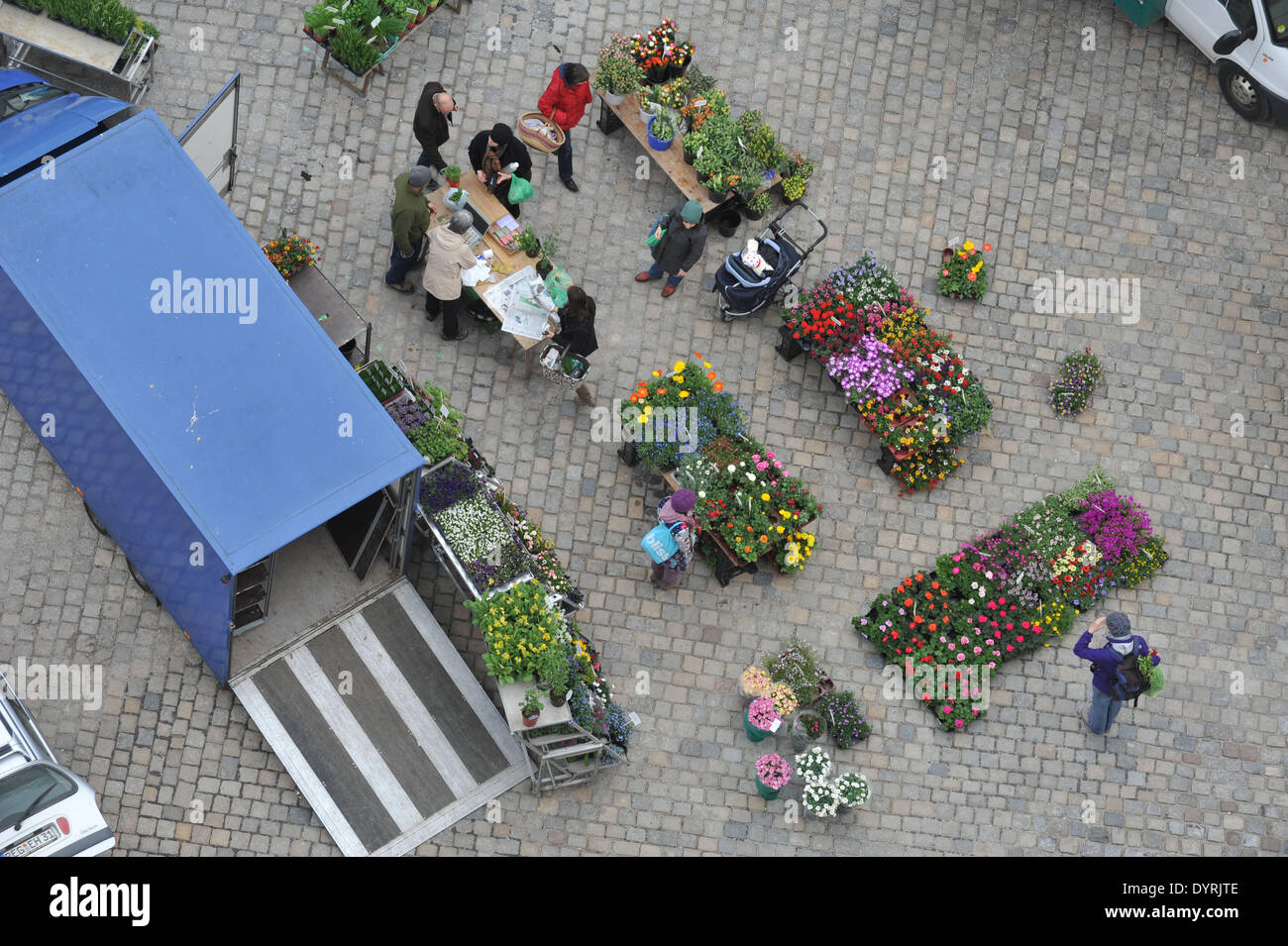 Blumenständer am Mariahilfplatz in München 2012 Stockfoto