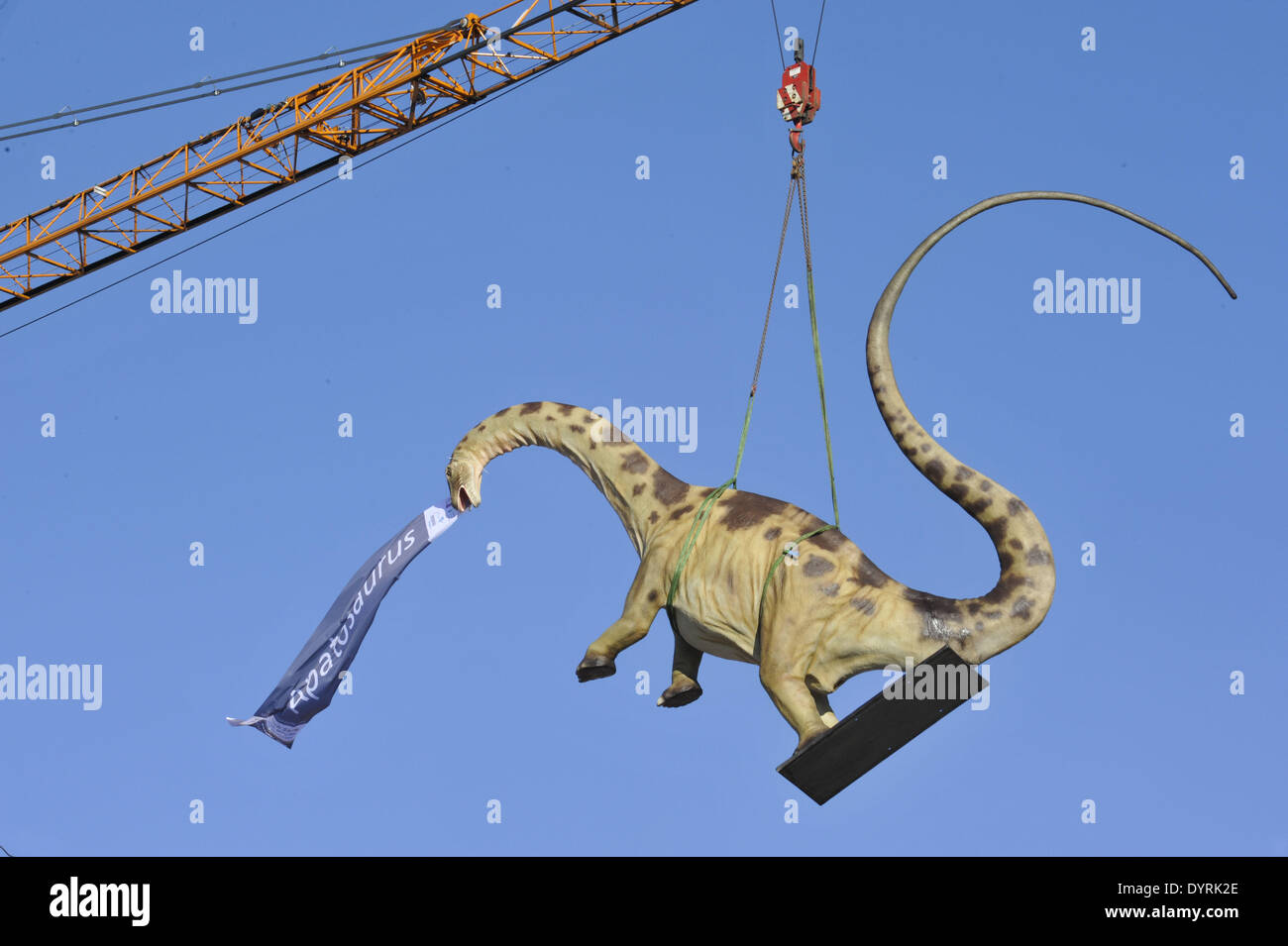 Kran mit "fliegende Dinosaurier" in München, 2012 Stockfoto