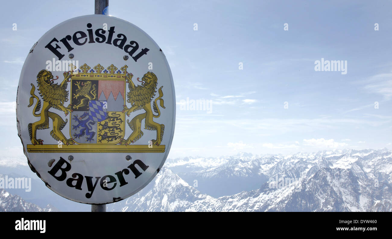 Ein Schild an der Zugspitze: der Freistaat Bayern Stockfoto