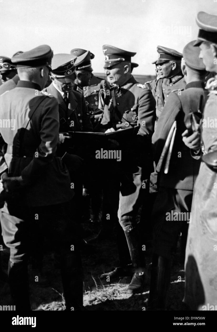 Adolf Hitler und die Wehrmacht Offiziere in Polen, 1939 Stockfoto