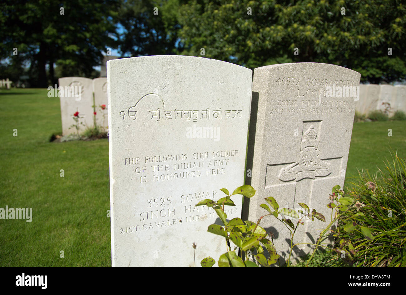 Poperinge, Belgien, Grab von einem indischen Sikh auf dem Soldatenfriedhof Lijssenthoek Stockfoto