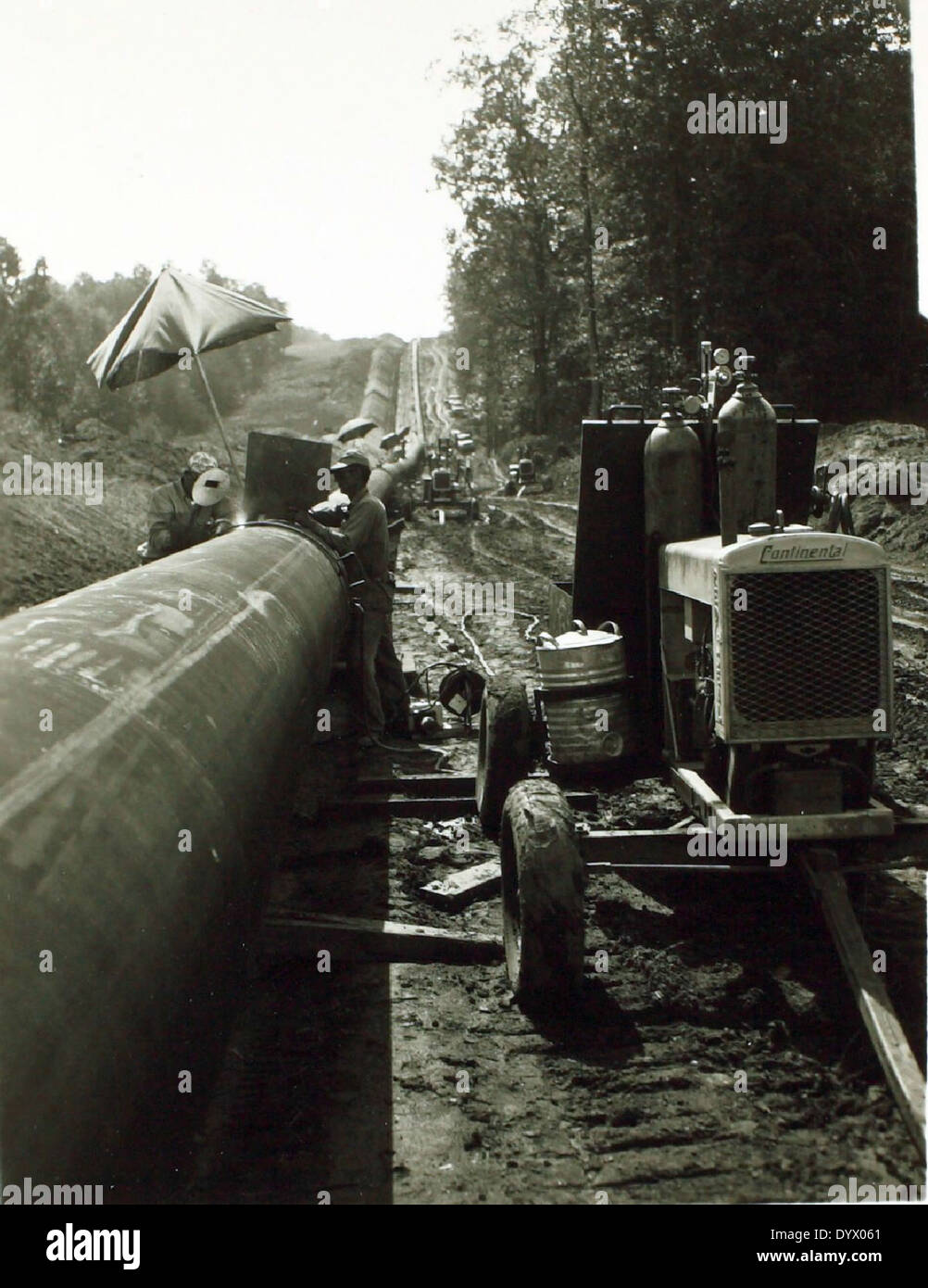 Dieses Foto zeigt Motoren von Continental Motors, die in einer Vielzahl von Flugzeugen eingesetzt werden. Continental Motors ist seit langem für die Bereitstellung zuverlässiger Triebwerke für zivile und militärische Flugzeuge bekannt und spielt eine wichtige Rolle in der Luftfahrtgeschichte. Stockfoto