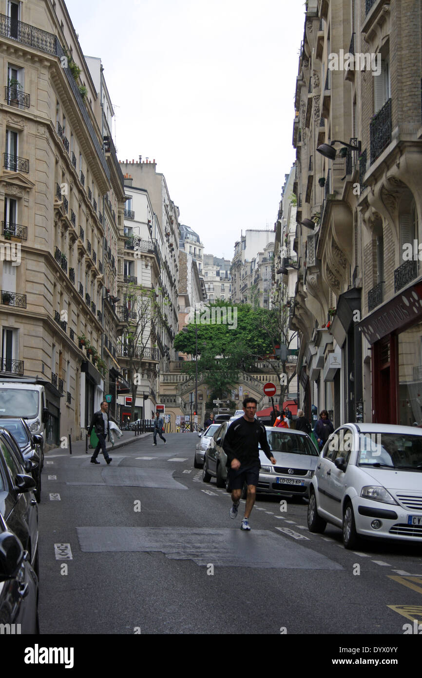 Paris, Frankreich, Blick Süden entlang der Rue du Mont Cenis Stockfoto