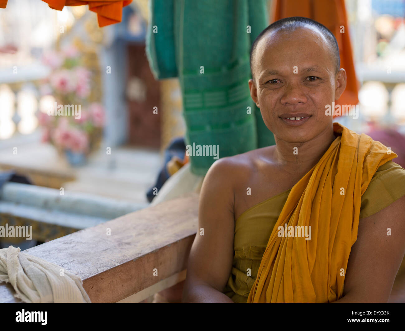 Buddhistischer Mönch in Kompong Pluk Floating Village in der Nähe von Siem Reap, Kambodscha Stockfoto