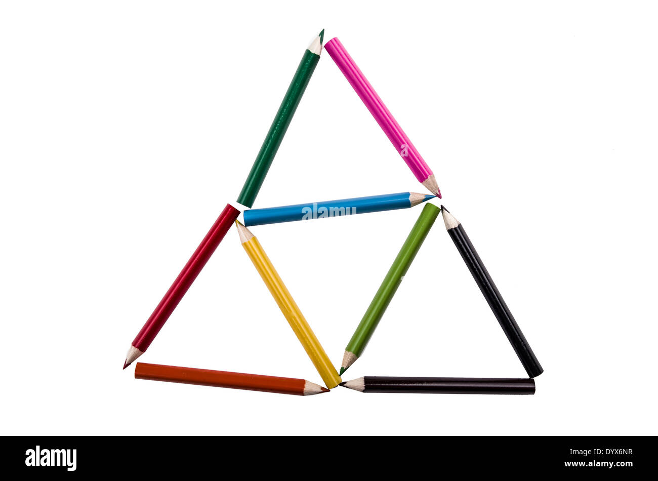 Dreiecke der Bleistift Farben auf einem weißen backgroiund Stockfoto