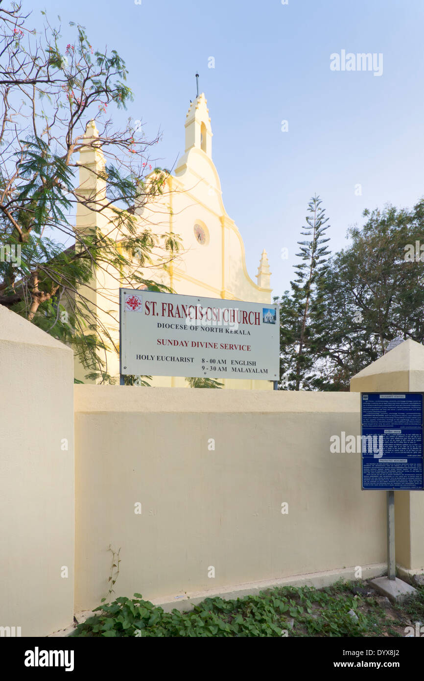 Den Sonnenuntergang am CSI Kirche St. Francis Kirche unterwegs in Fort Kochi, Kerala, Indien Stockfoto