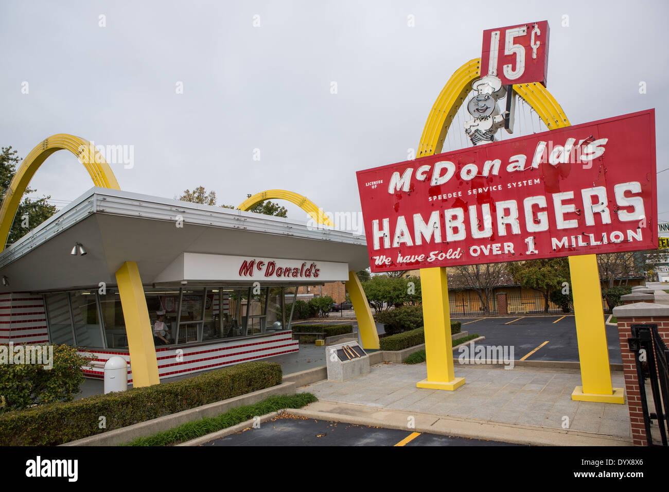Das erste McDonalds Hamburger Restaurant jetzt ein Museum in Des