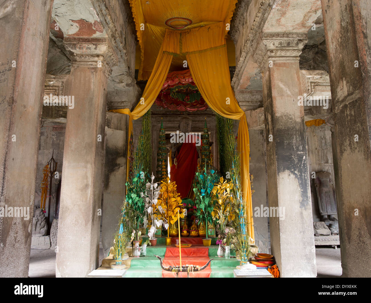 Buddhistische Statuen am Angkor Wat, buddhistische Tempelanlage, Siem Reap, Kambodscha Stockfoto