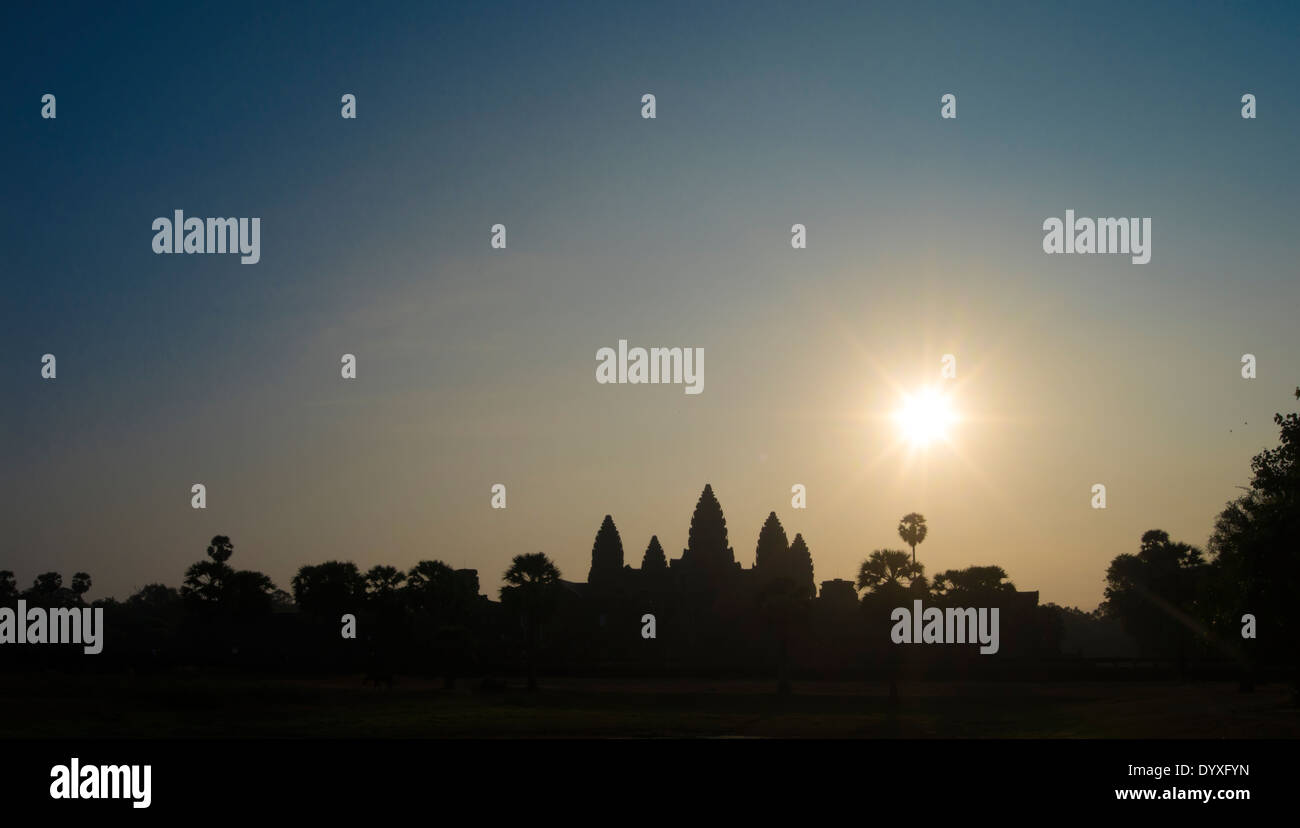 Sonnenaufgang am Tempel von Angkor Wat, Siem Reap, Kambodscha Stockfoto