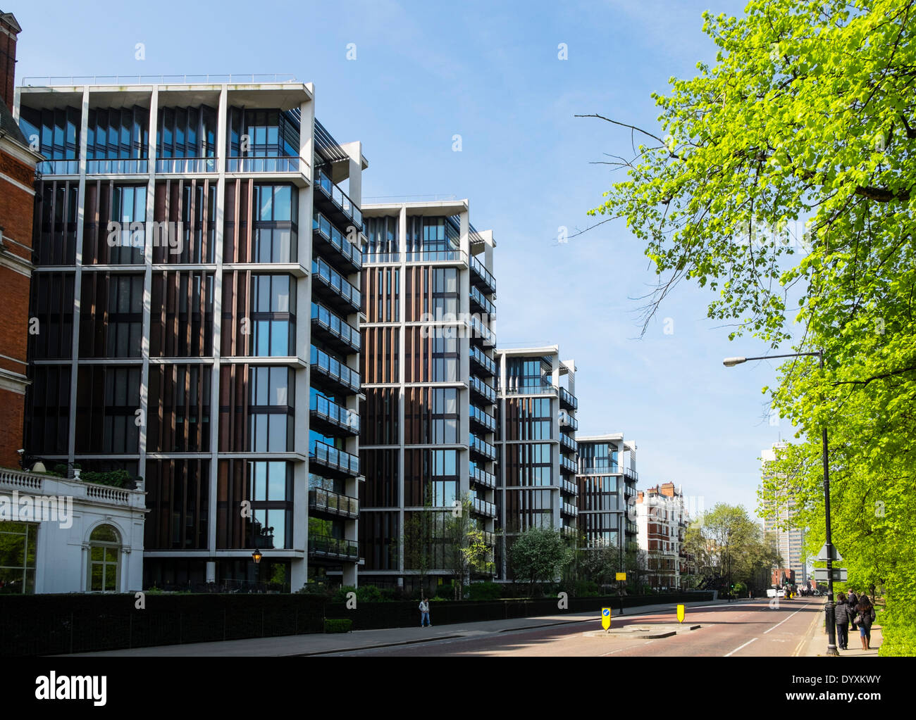 One Hyde Park-Mehrfamilienhäuser in Knightsbridge London Vereinigtes Königreich Stockfoto
