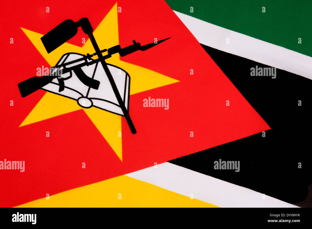 Die Flagge von Mosambik Stockfoto