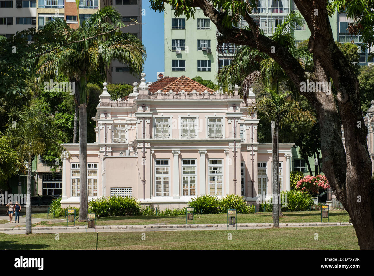 Belem, Bundesstaat Para, Brasilien. Koloniale neoklassizistischen denkmalgeschützten Gebäude in der Praca da Republica. Stockfoto