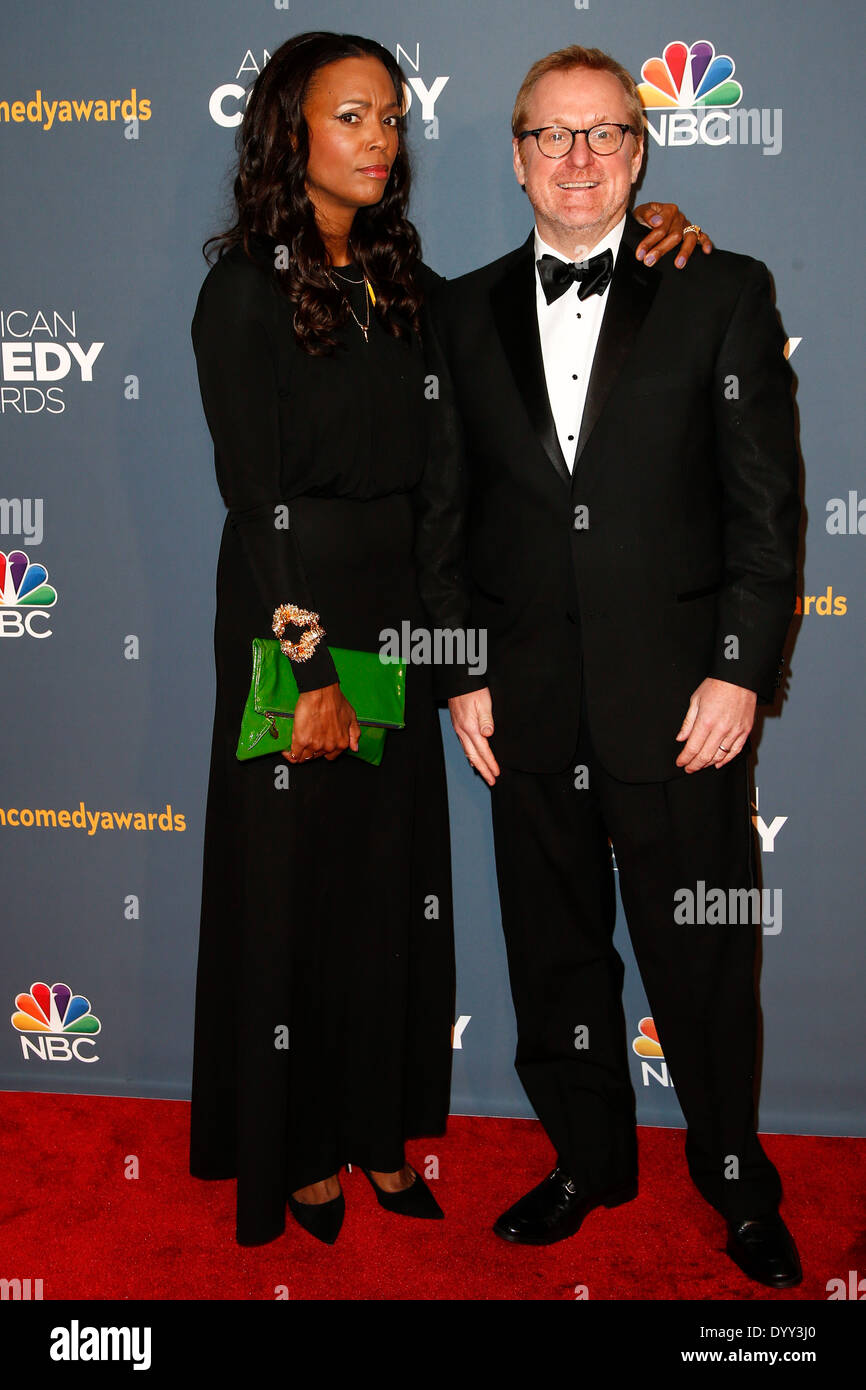 Schauspielerin/Komiker Aisha Tyler (L) und Synchronsprecher Matt Thompson besuchen den American Comedy Awards im Hammerstein Ballroom. Stockfoto