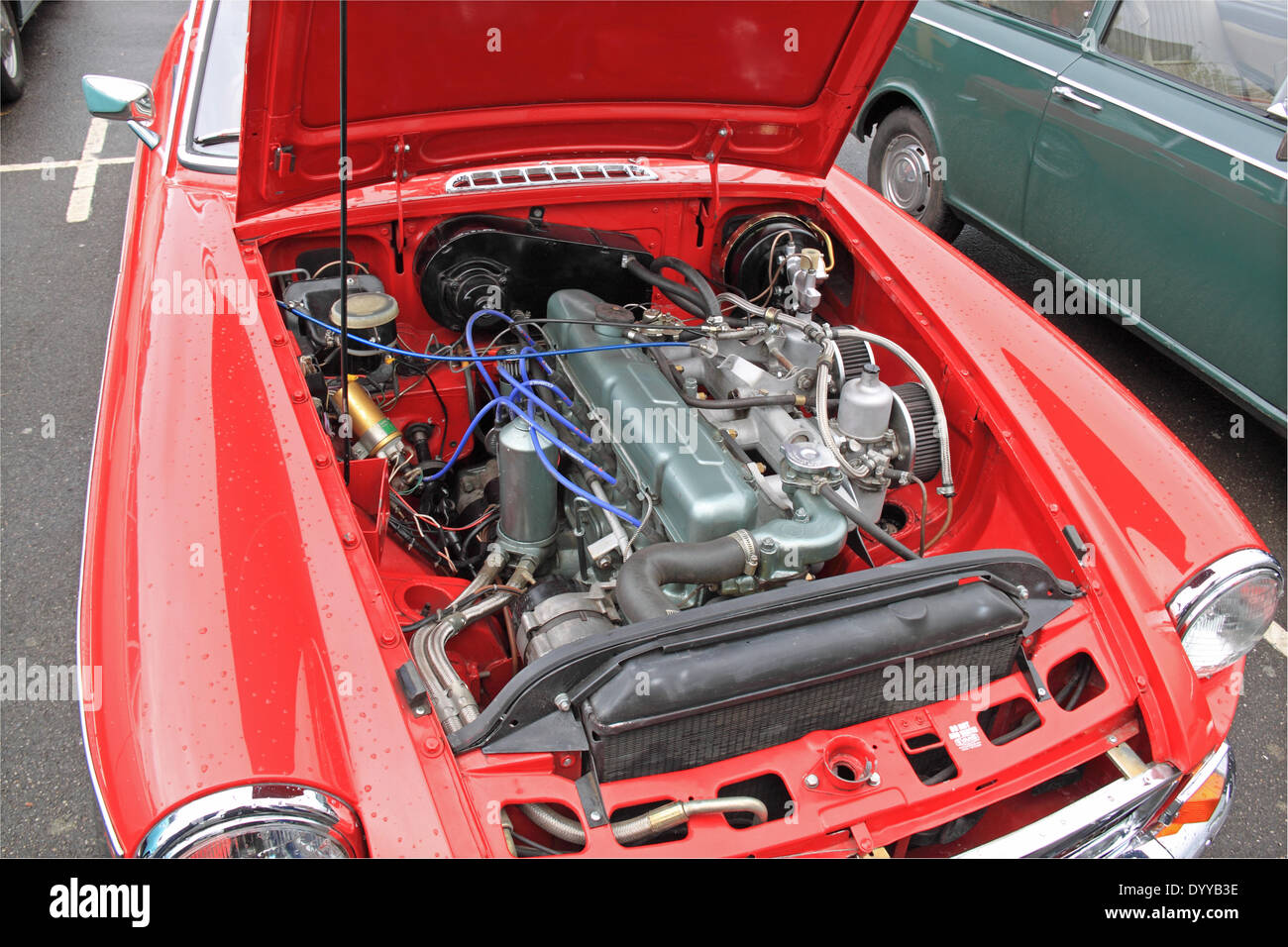 MG MGC (1962). Swanage Classic Car Display, Sonntag, 27. April 2014. Veranstaltung für ehemalige Veteranen und Oldtimer aus den südlichen Grafschaften Englands, um Geld für lokale Wohltätigkeitsorganisationen zu sammeln. King George V Parkplatz, Victoria Road, Swanage, Isle of Purbeck, Dorset, England, Großbritannien, Vereinigtes Königreich, UK, Europa Kredit: Ian Bottle/Alamy Live News Stockfoto