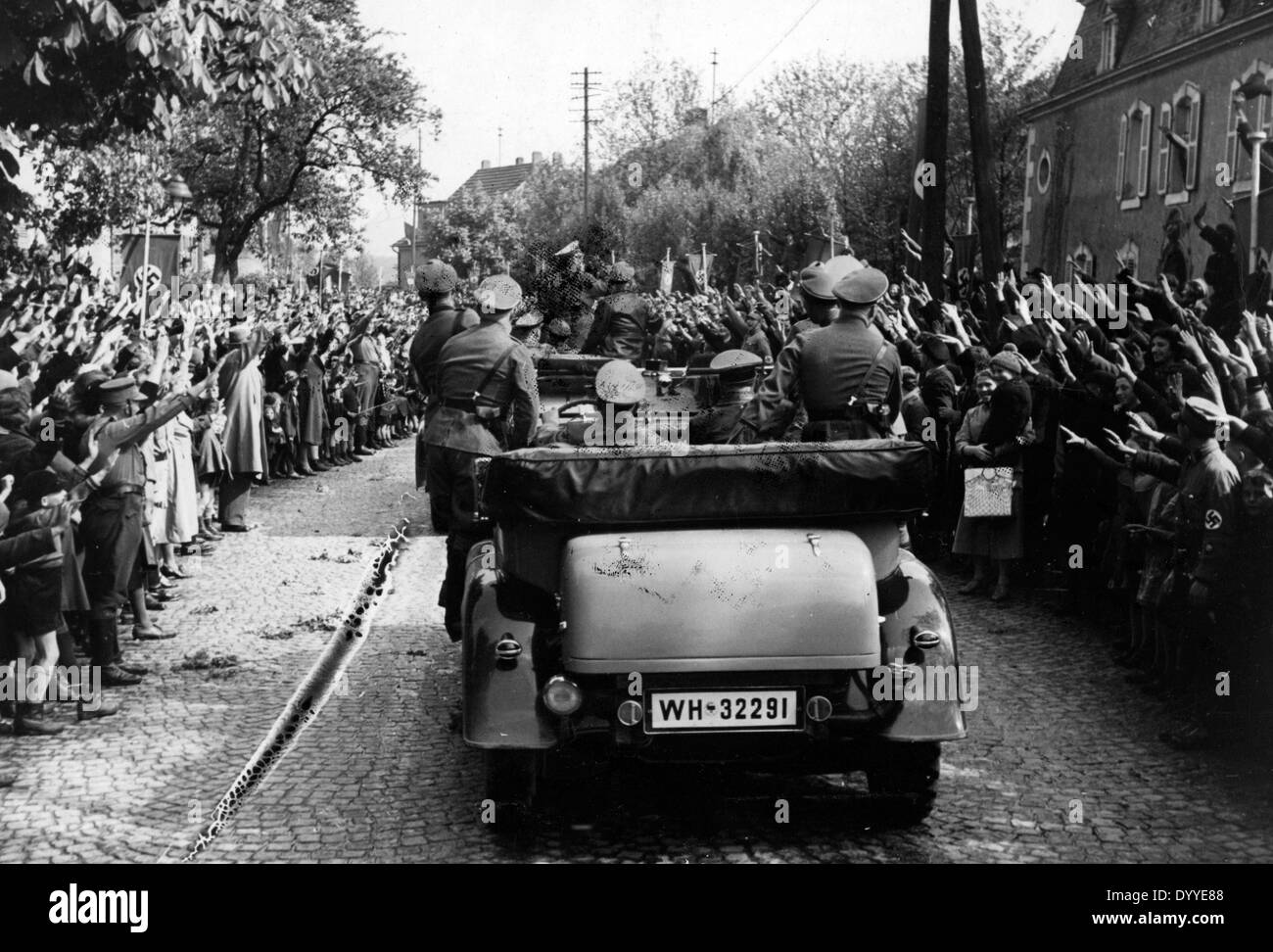 Adolf Hitler auf dem Weg zu den Inscpection des Westwalls, 1939 Stockfoto