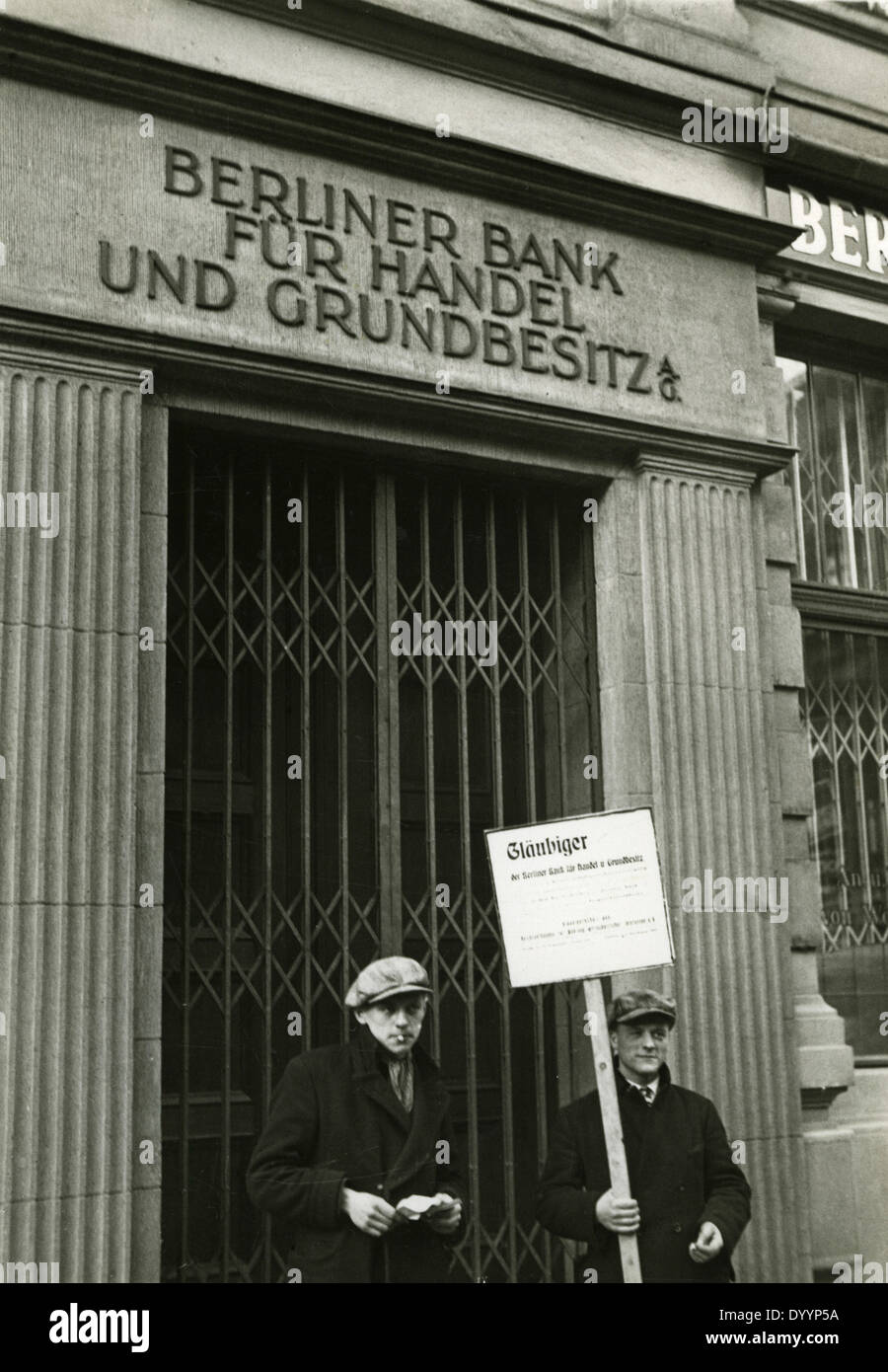 Weltwirtschaftskrise: Banken, Börse, protestieren vor einer Bank während der großen Depression in Berlin, 1931 Stockfoto