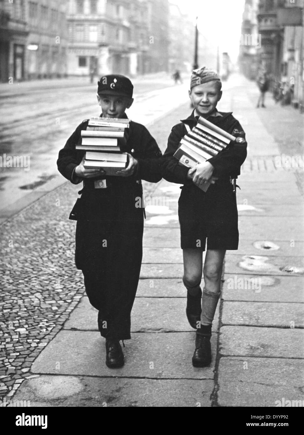 Sammlung von Büchern, 1942 Stockfoto