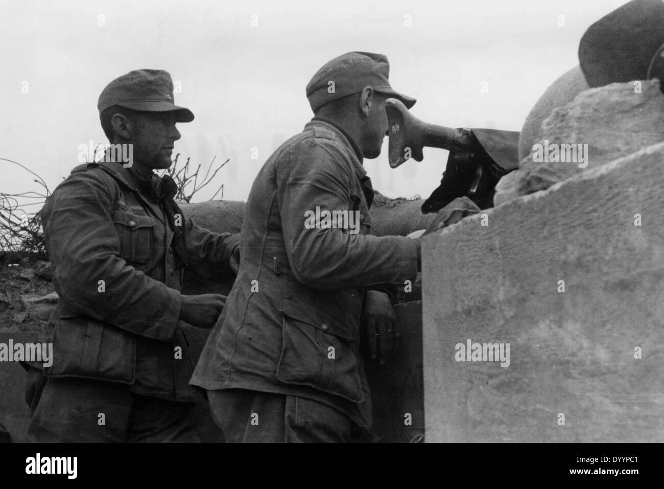 Soldaten des Afrika-Korps vor Tobruk 1941 Stockfoto