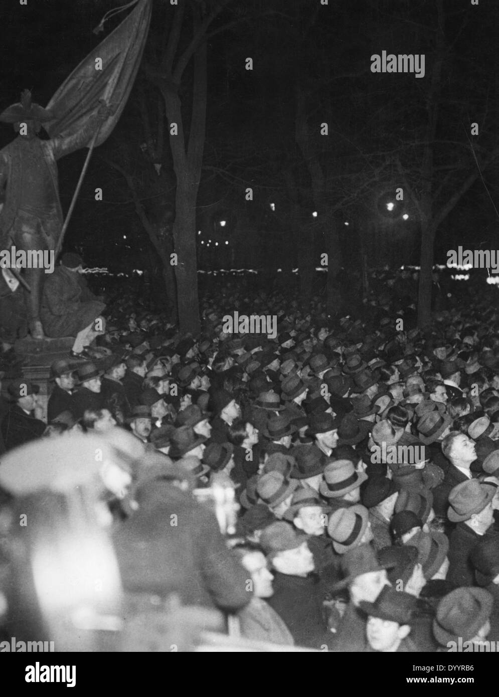 NS-Anhänger in Berlin, 1933 Stockfoto