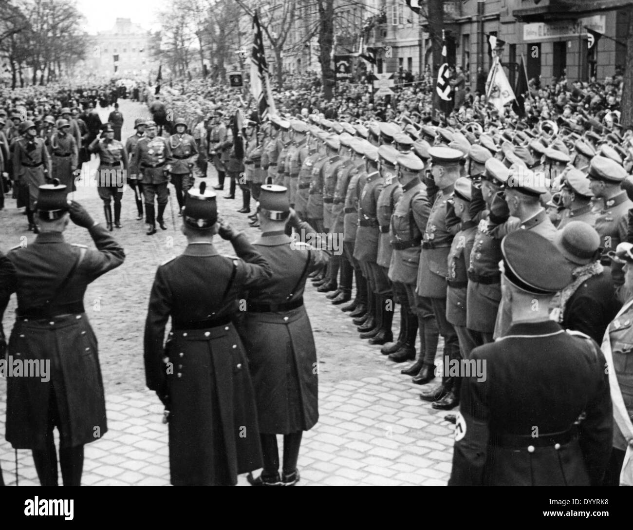 Paul von Hindenburg bei der Militärparade am Tag von Potsdam, 1933 Stockfoto