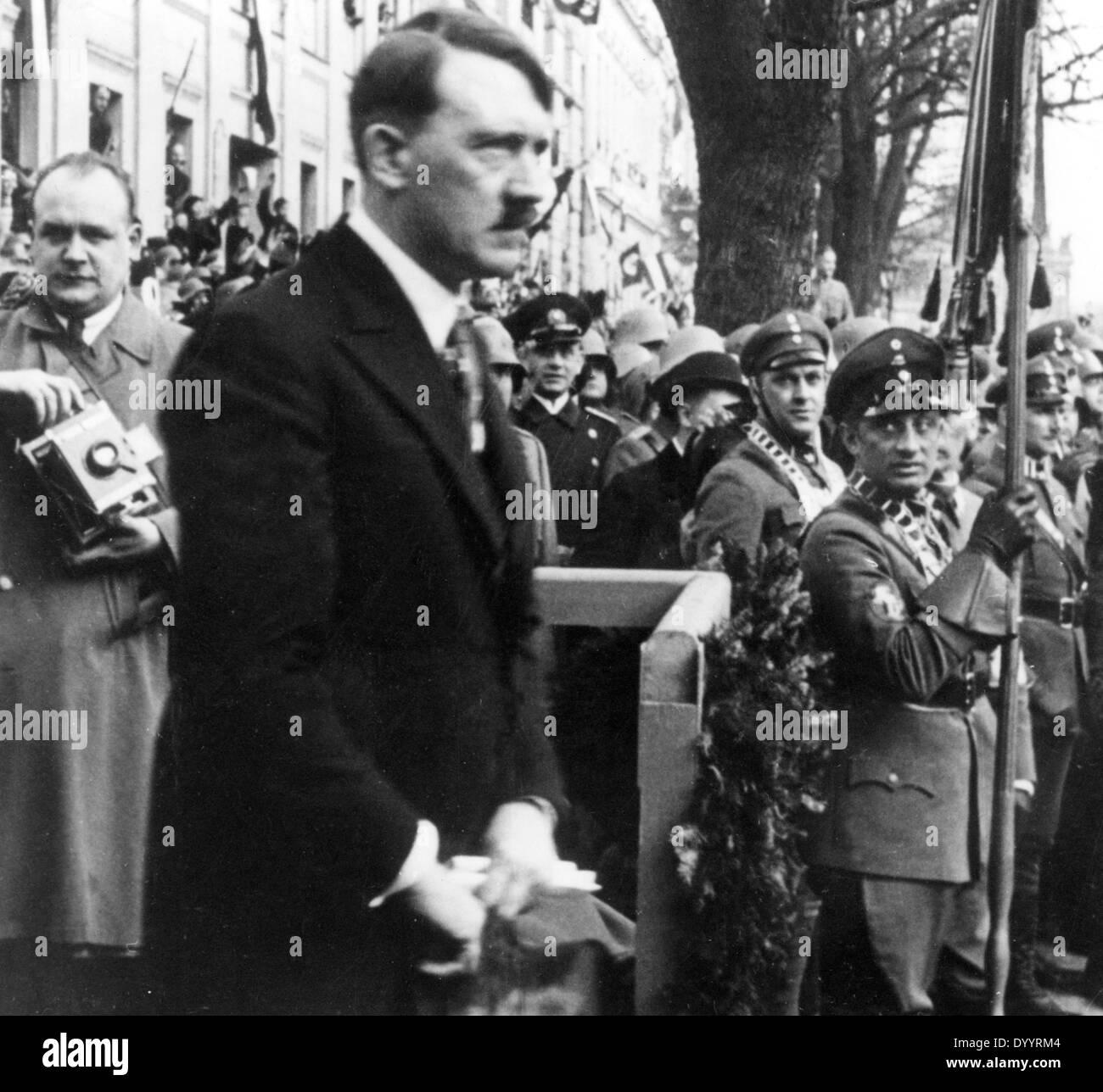 Hitler wartet Vor Hindenburg, 1933 Stockfoto