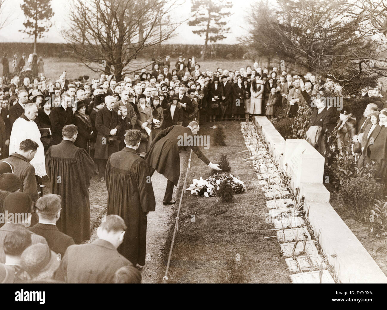 Trauerfeier für deutschen Mannschaften in Potters Bar, 1933 Stockfoto