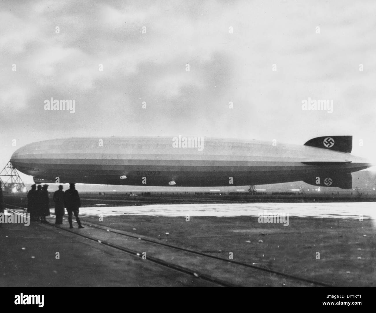 Die Landung von LZ-127 Graf Zeppelin in Akron/Canton, 1933 Stockfoto