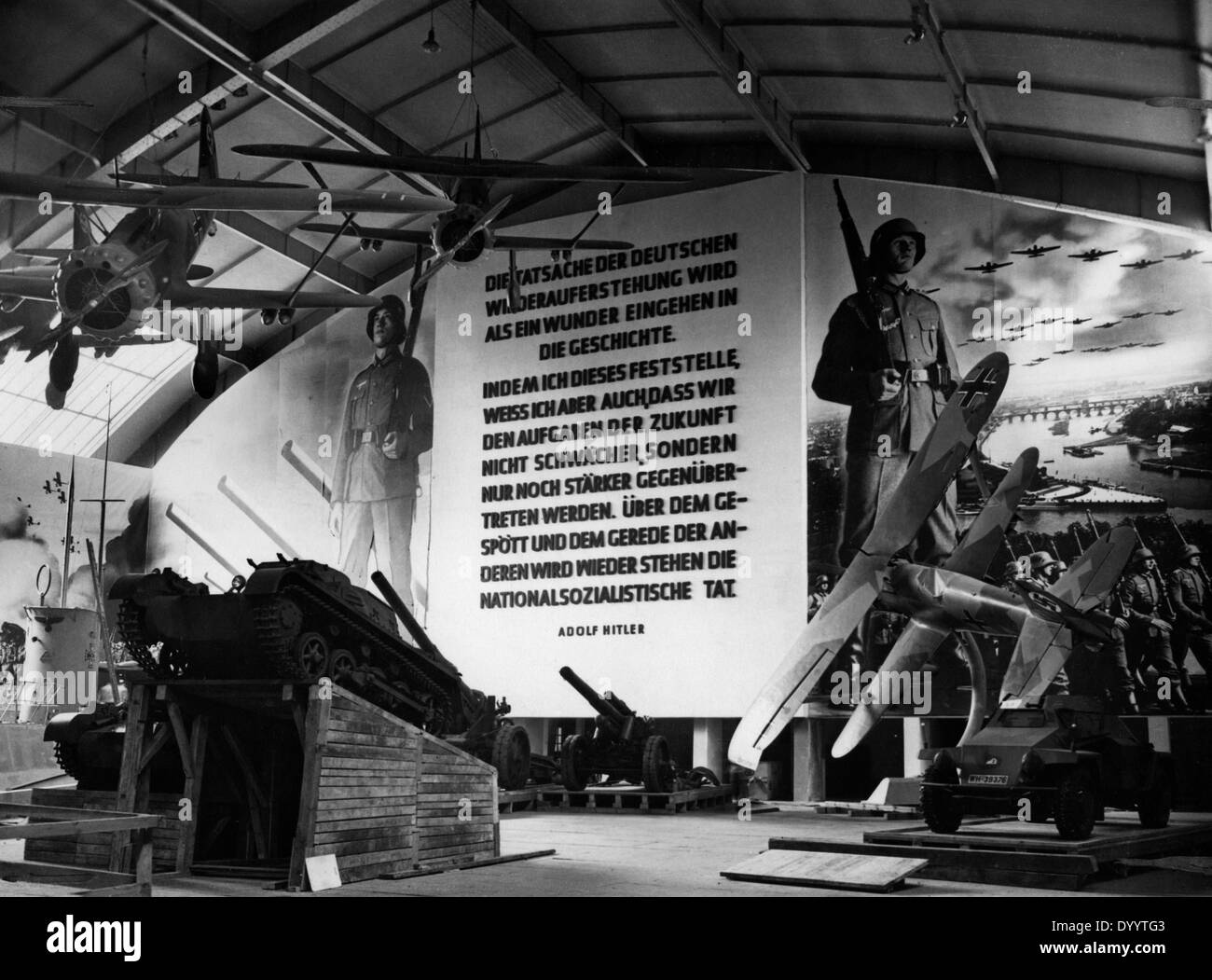 Militärische Ausstellung "Gib mir vier Jahre Zeit", 1937 Stockfoto