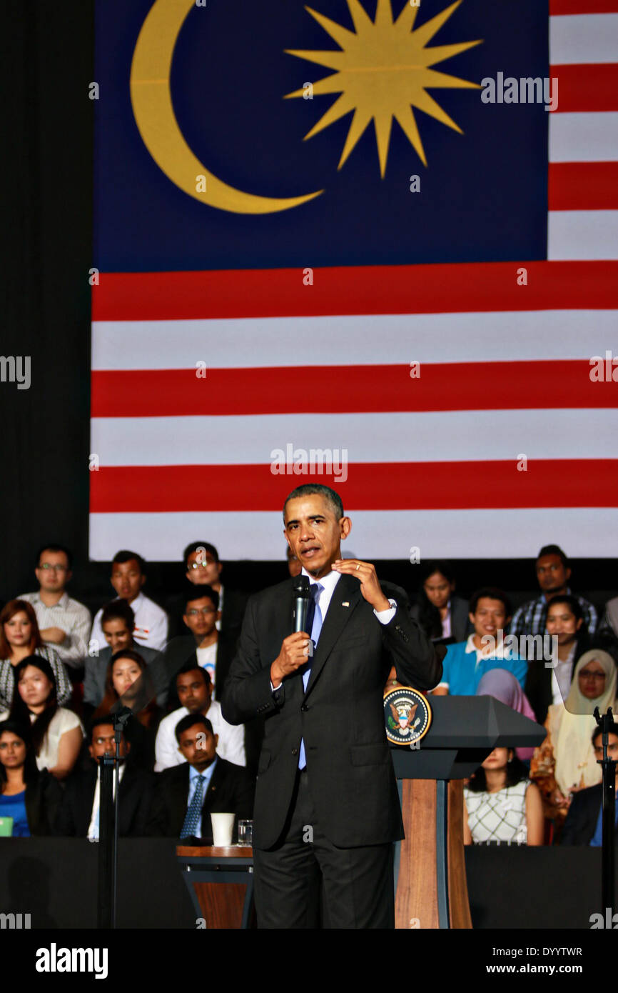 US Präsident Barack Obama Bemerkungen liefert eine junge Southeast Asian Führer Initiative Town Hall 27. April 2014 in Kuala Lumpur, Malaysia. Stockfoto