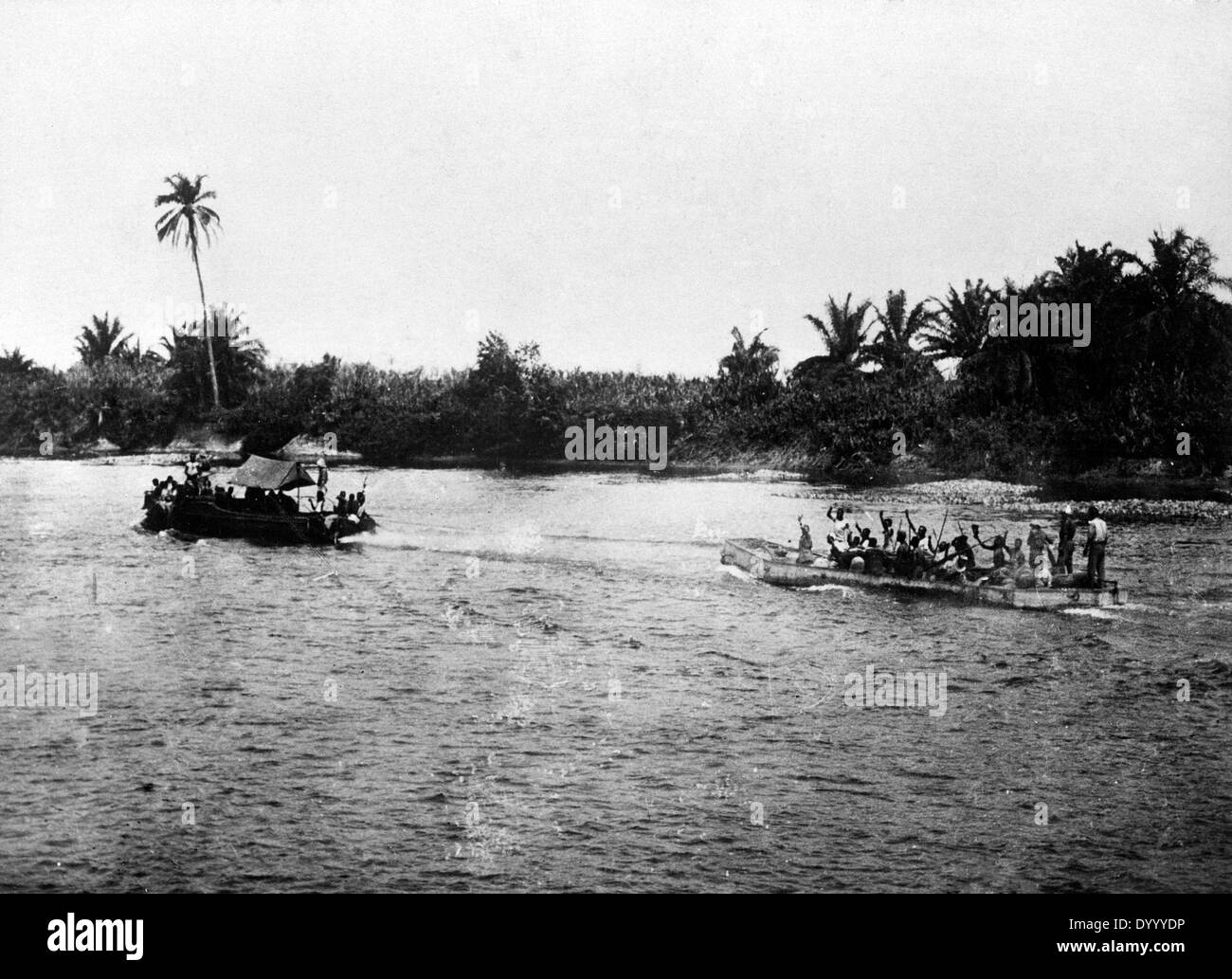 Transport von Ureinwohnern in Deutsch-Ostafrika, 1916 Stockfoto