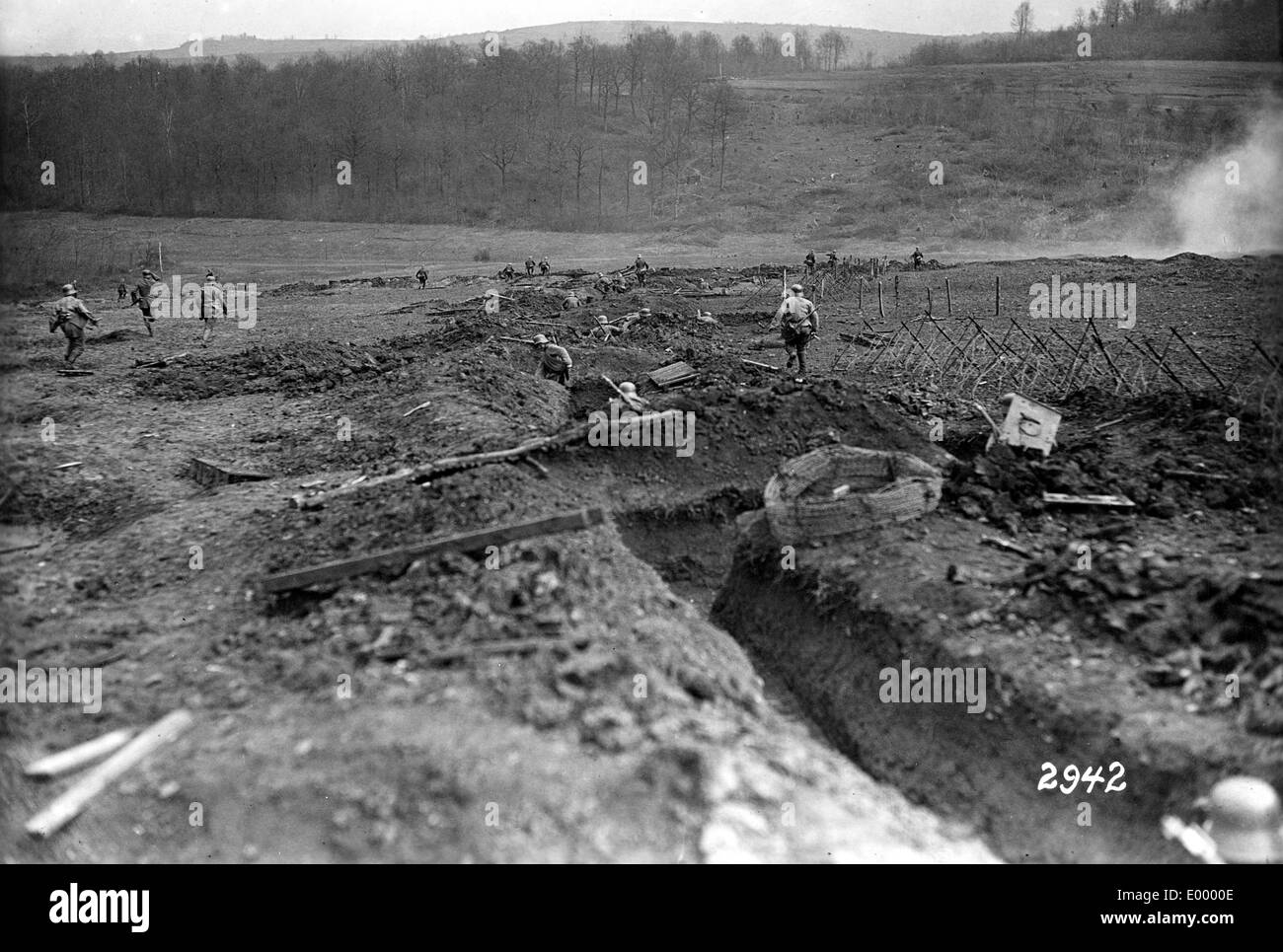 Ein Trupp deutscher Angriff auf eine militärische Übung Stockfoto