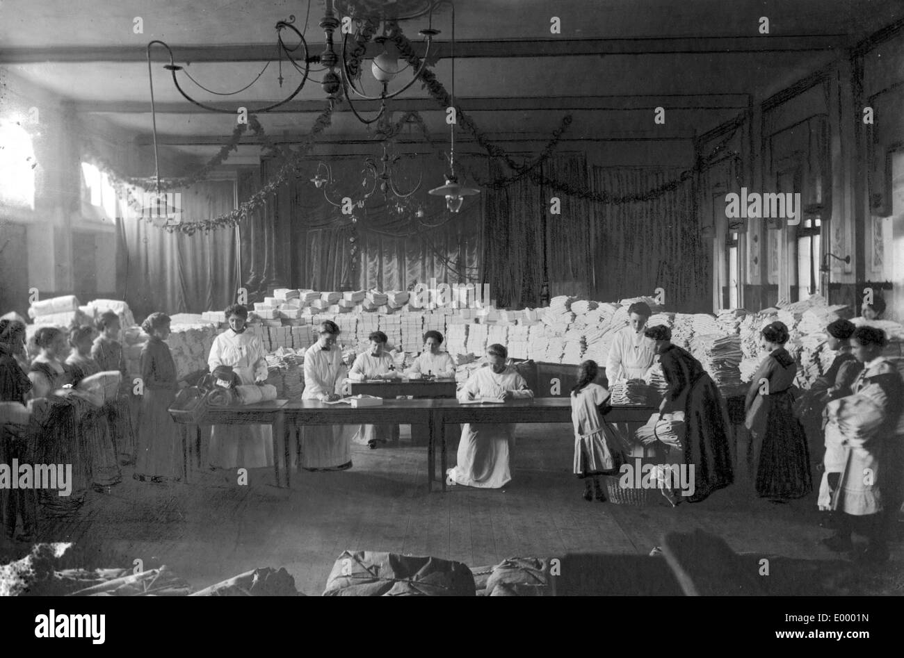 Verteilung von zu Hause aus arbeiten, 1917 Stockfoto